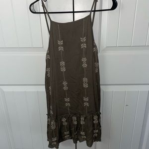Never worn pattern dress size medium